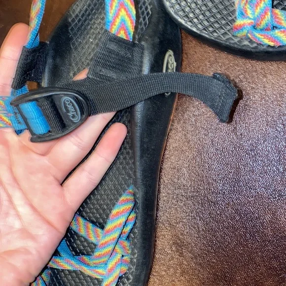 🌙Adorable rainbow Chacos! - Picture 3 of 6